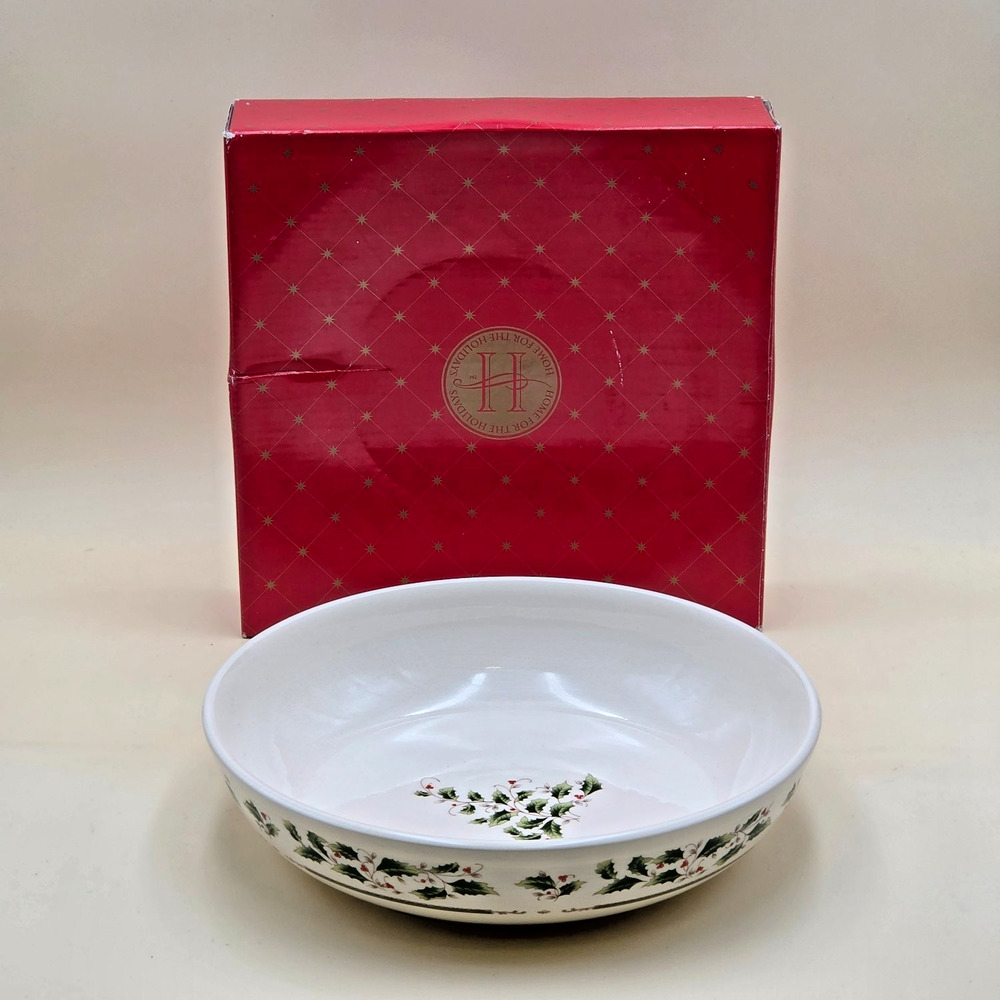 Royal Limited Holly Holiday Pasta Bowl 12" Ceramic Heavy Crazing Japan 203266